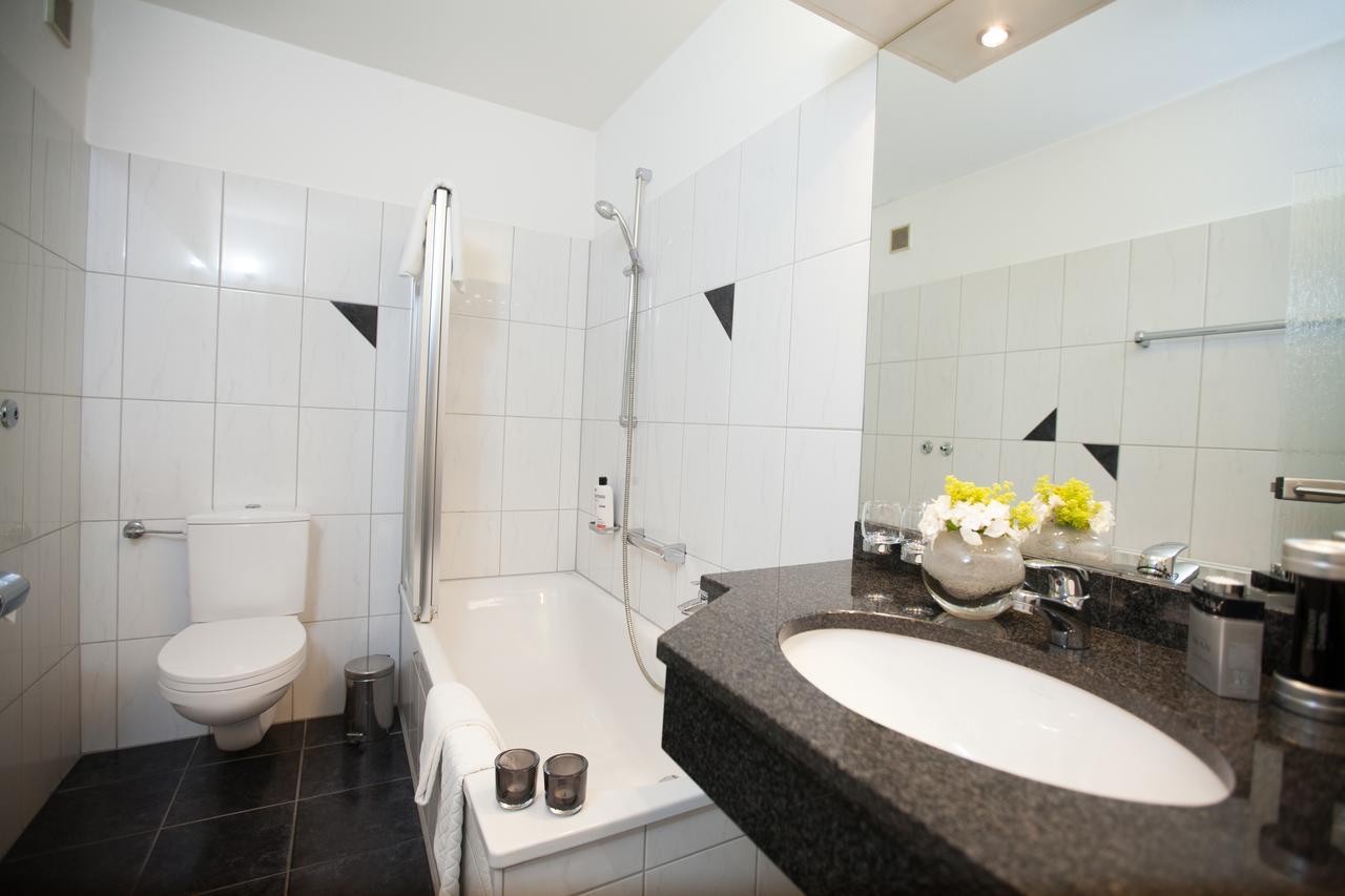 Hotel Alt Riemsloh Мелле Экстерьер фото