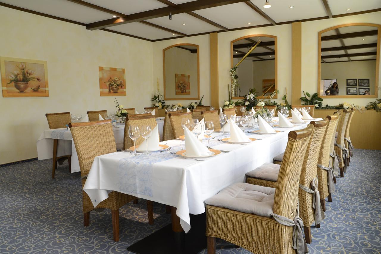Hotel Alt Riemsloh Мелле Экстерьер фото