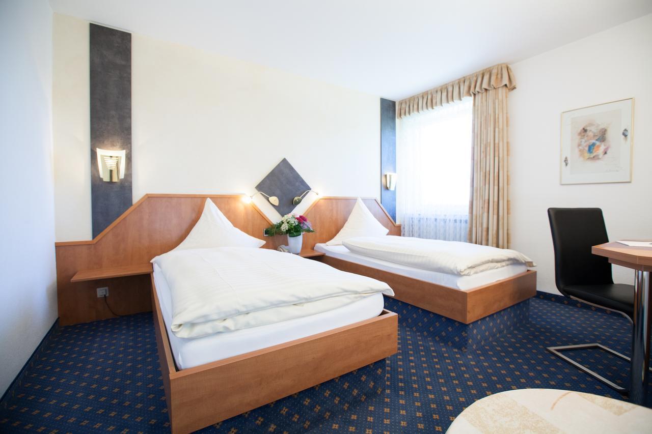 Hotel Alt Riemsloh Мелле Экстерьер фото